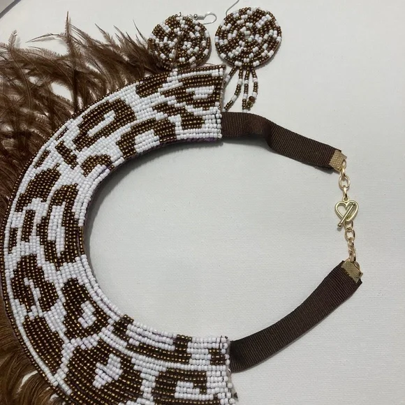 Etro inspired necklace (cheetah) - Picture 7 of 8